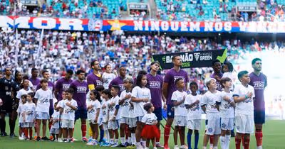 Bahia e Barcelona duelam em disputa pela liderança do Baianão