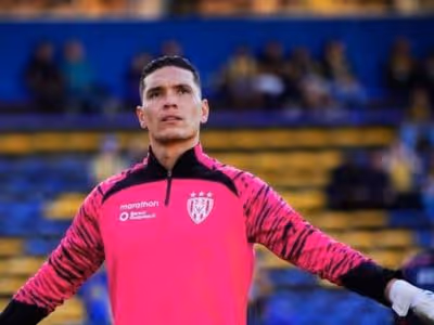 Goleiro que falhou contra o Flamengo viveu dia