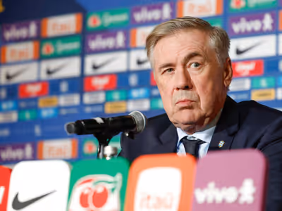 Ancelotti marcará presença em Athletico-PR x Flamengo na véspera da convocação
