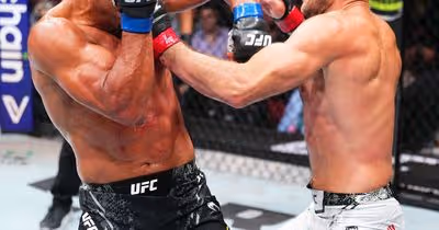 Sean Strickland diz que 'é o único' que pode vencer Chimaev no UFC