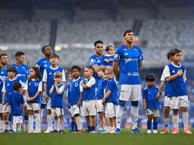 Cruzeiro visita o Corinthians em duelo direto por vaga na Libertadores