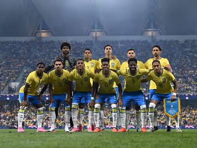 Brasil sofre no fim, mas evita derrota em primeiro desafio do novo ciclo