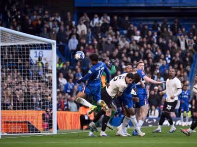 Brasileiros decidem, e Chelsea pinta o sete contra time da Terceira Divisão