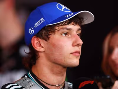 F1: Líder do campeonato, Kimi Antonelli projeta retomada e reforça confiança