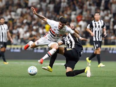 São Paulo perde invencibilidade no Brasileirão e amplia jejum