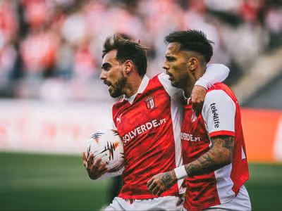 Braga goleia e se torna o primeiro classificado às quartas da Liga Europa