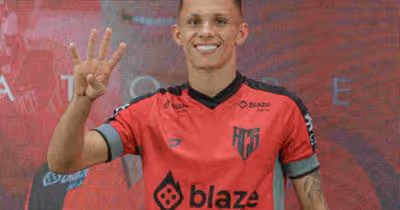 Palmeiras encaminha contratação de promessa da Série B