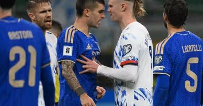 Itália desmorona no San Siro e disputará repescagem da Copa