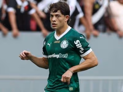 Giay, do Palmeiras, desperta interesse do Napoli