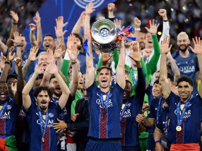 Bi-campeão da Champions League valoriza título e cita que time mereceu ganhar