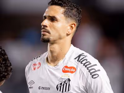 "Tem que ter vergonha na cara", diz Veríssimo após derrota do Santos