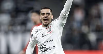 Fagner se pronuncia após rescindir com o Corinthians