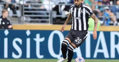 Barboza projeta duelo com o PSG pelo Mundial: 'O Botafogo é para quem acredita'