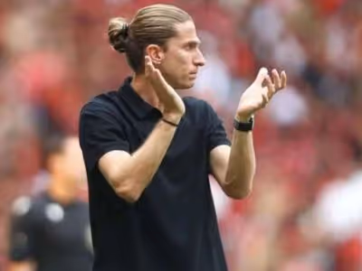 Essa foi a declaração de Filipe Luís ao chegar na Europa