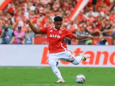 Victor Gabriel: Internacional tem importante vitória no STJD e libera zagueiro para jogar