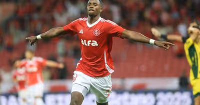 Crise financeira? Internacional vende Ricardo Mathias ao Al-Ahli e tem negociação avançada por Luís Otávio, outro jovem da base