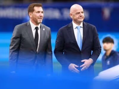 Infantino busca apoio da Conmebol durante crise na Fifa