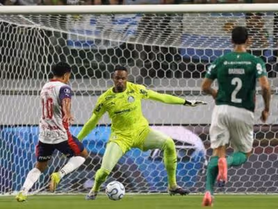 Libertadores: Carlos Miguel não se abala e prevê Palmeiras nas quartas