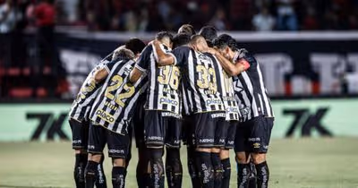 Santos busca reforços pontuais para superar crise