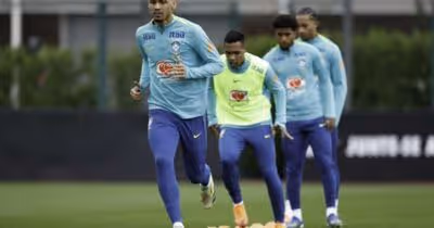 Fabinho fala sobre retorno à Seleção e elogia ex-companheiro Mané