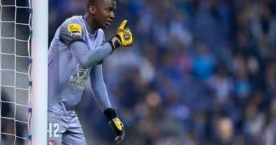 Botafogo abre negociação para repatriar goleiro Andrew