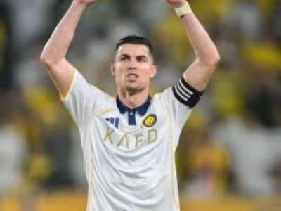 Cristiano Ronaldo marca de falta, chega aos 973 gols na carreira e é campeão com o Al-Nassr