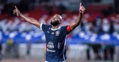 Remo vence de virada e encosta no G-4 da Série B