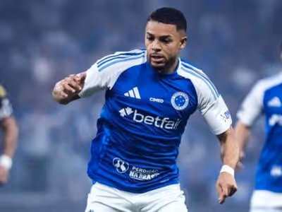 Wanderson perde espaço com Artur Jorge e vira opção no Cruzeiro