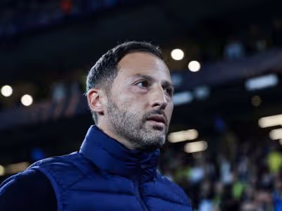 Bologna anuncia Domenico Tedesco como substituto de Vincenzo Italiano