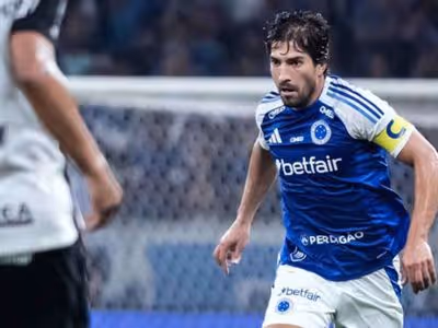Lucas Silva comenta derrota do Cruzeiro e cita ansiedade como problema