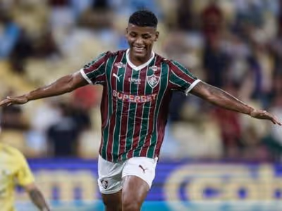 Hércules reconquista espaço e vive fase artilheira no Fluminense