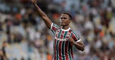 Arias comunica ao Fluminense desejo de ser negociado com o Wolverhampton-ING