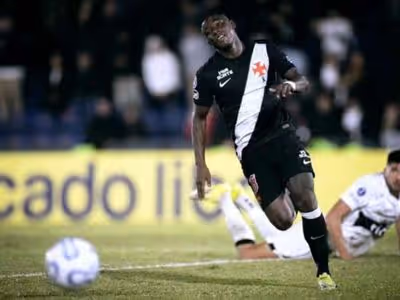 Suspensão de Gómez pode reabrir espaço para Marino no Vasco