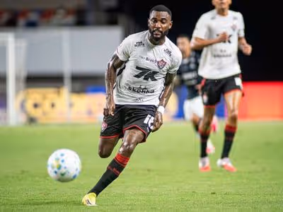 Vitória segue sem vencer fora de casa no Brasileirão