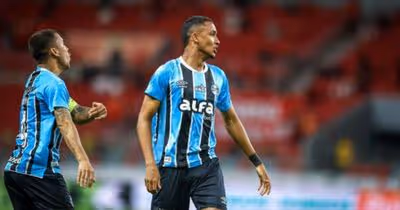 Em boa fase, André Henrique ganha a chance de ser titular no Grêmio