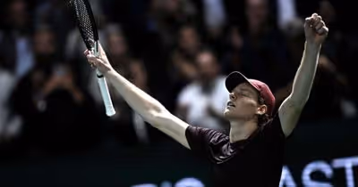 Sinner bate Auger-Aliassime e reassume liderança mundial