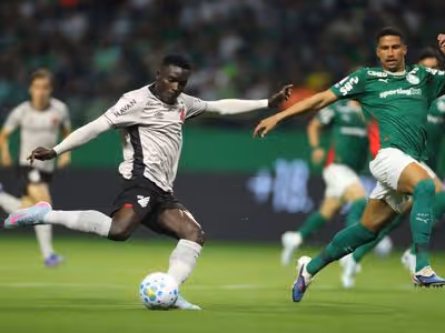 Athletico termina com um jogador a mais, mas é derrotado pelo Palmeiras