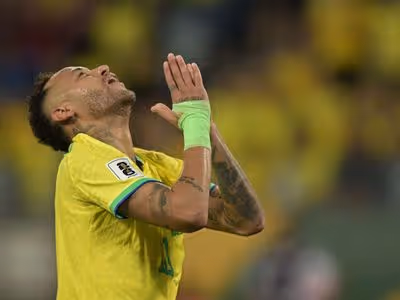 Ídolo do penta manda recado para Ancelotti sobre Neymar