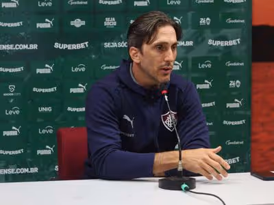 Zubeldía aponta falta de eficiência do Fluminense após derrota e admite momento difícil