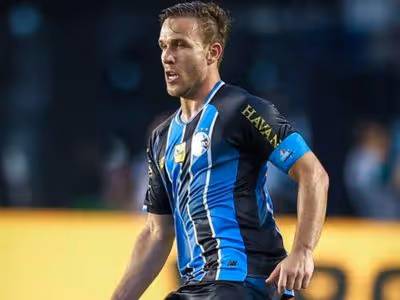 Fluminense é um dos interessados em Arthur, do Grêmio