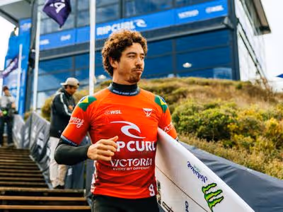 Yago Dora avança às oitavas e protagoniza confusão com australiano