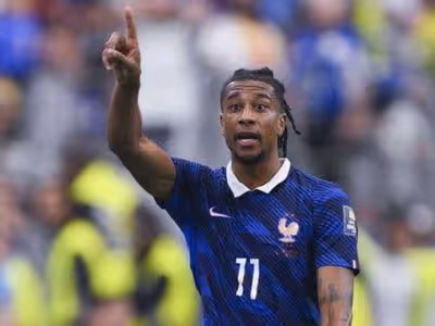 Olise fala pela primeira vez após queda da França na Copa: