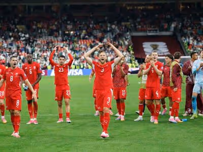 Suíça faz 2 a 0 na Argélia e segue viva na Copa do Mundo