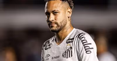 Neymar vai em busca de feito inédito na temporada para ajudar o Santos