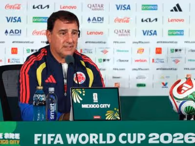 Técnico da Colômbia exalta James antes da estreia na Copa: