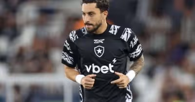 Alex Telles releva derrota do Botafogo em clássico: