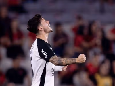 Com atuação de gala no Majestoso, Garro chega a 10a assistência