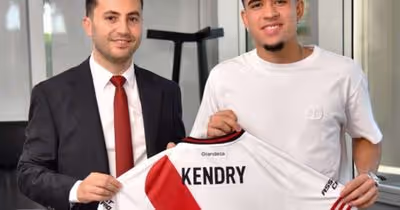 River Plate anuncia a chegada por empréstimo de Kendry Páez