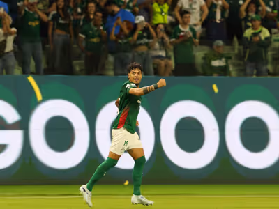 Gomez marca no início e Palmeiras vence mais uma no Brasileirão