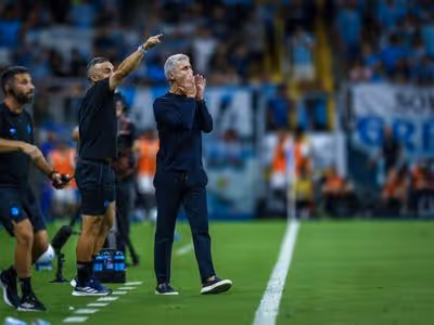 Grêmio perde para o Flamengo na Arena e entra na zona de rebaixamento
